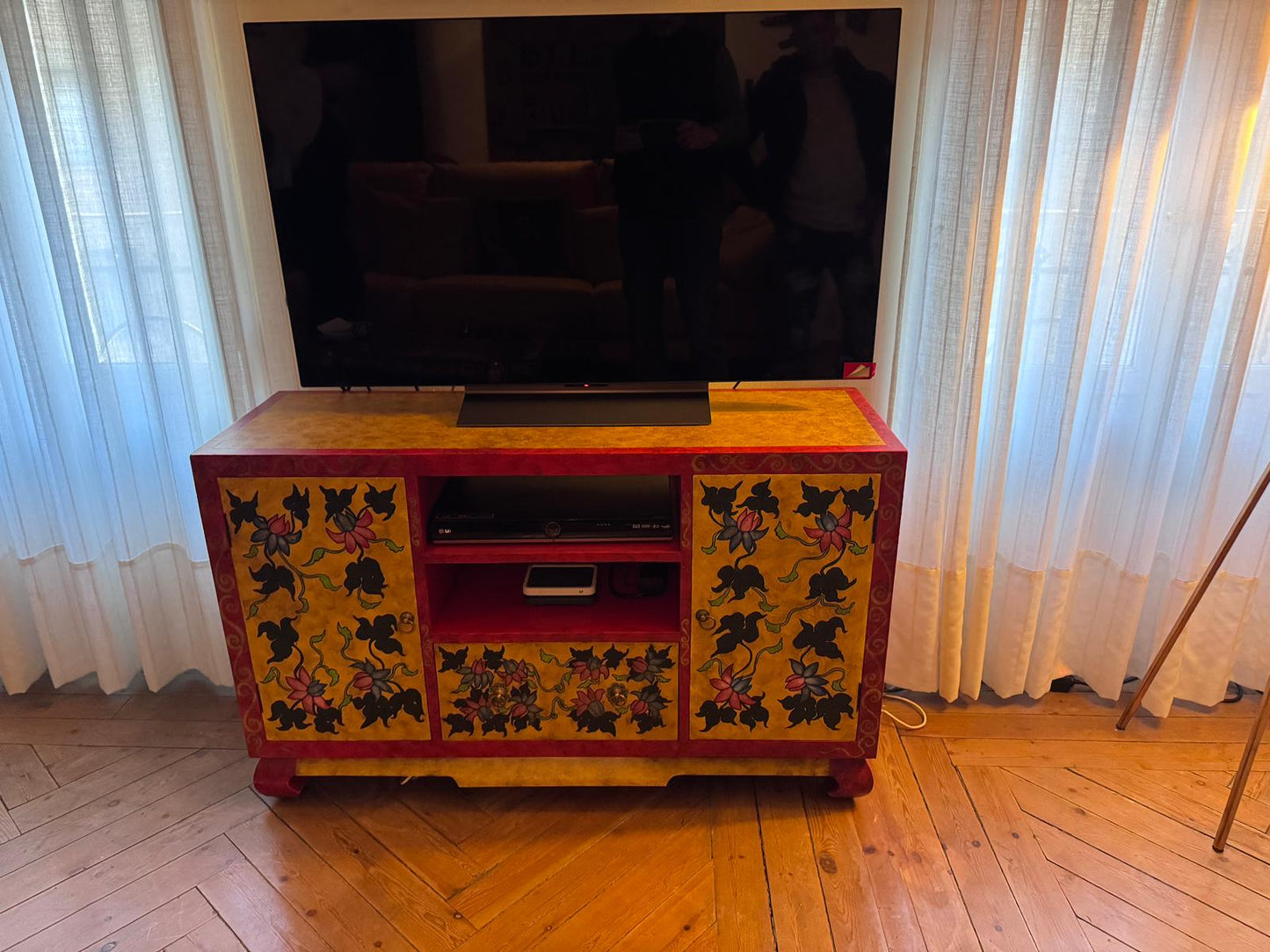 Mueble tv tibetano pintado a mano Antik - AM-14681