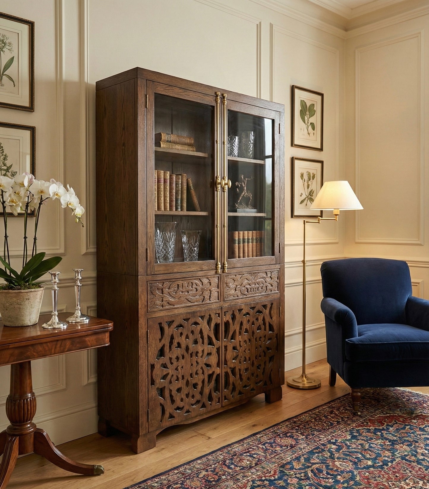 Vitrina colonial a medida en teca puertas talladas - AM-14387