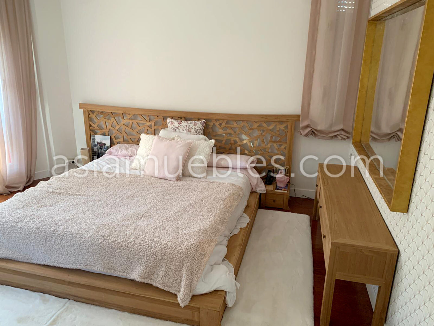 Cama asiático-colonial en madera de teca a medida AM-20073