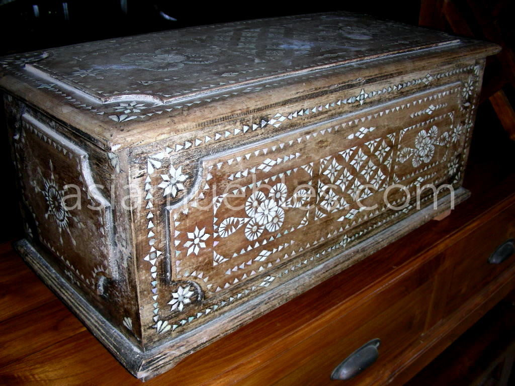 baules asiaticos coloniales