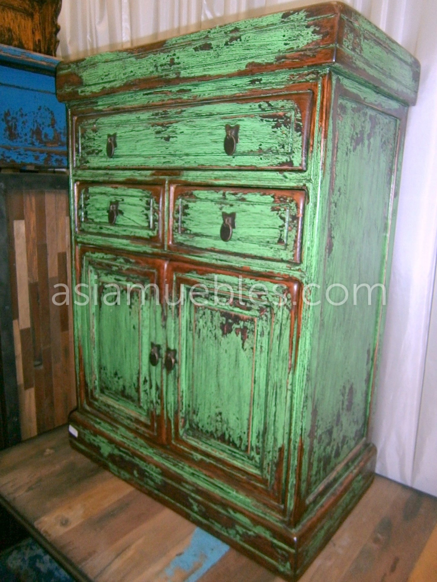 comoda asiatica colonial