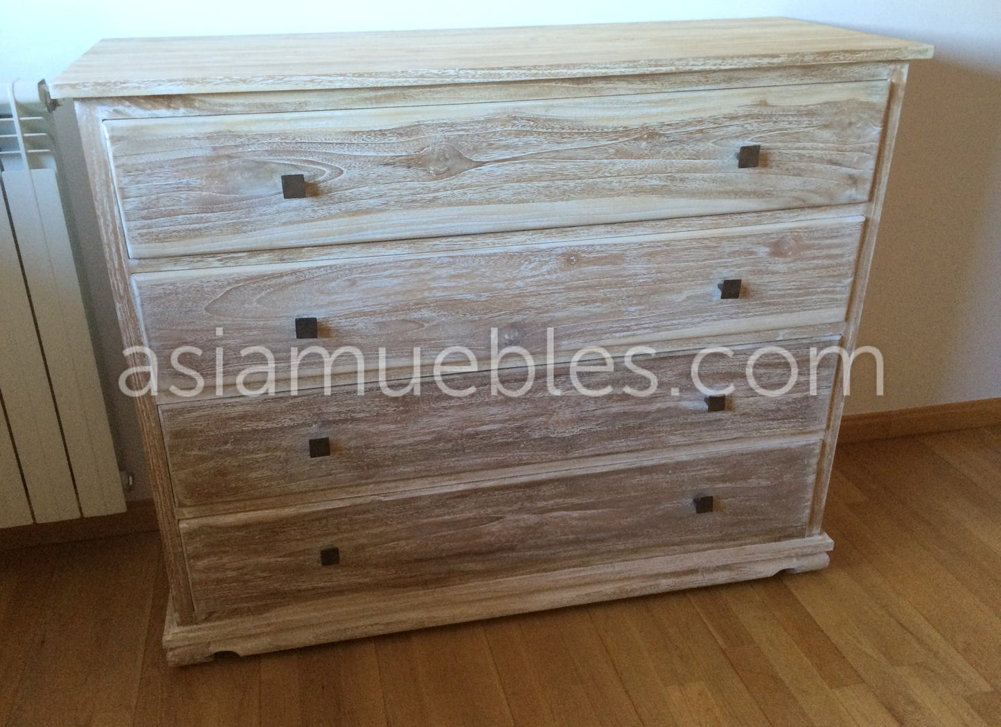 comoda asiatica colonial