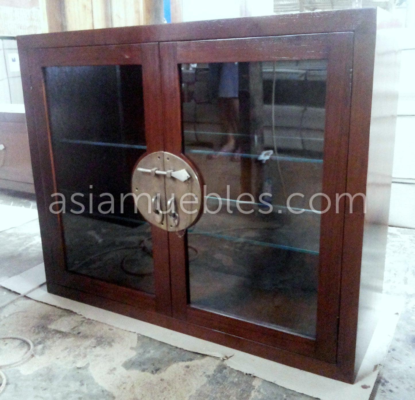 vitrinas asiaticas coloniales