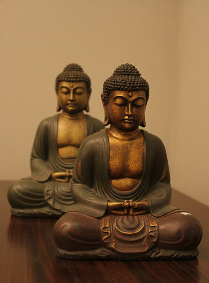 Budas y figuras de resina