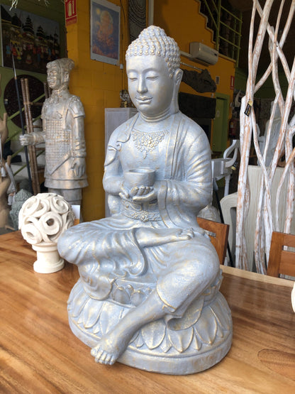 Budas y figuras de resina