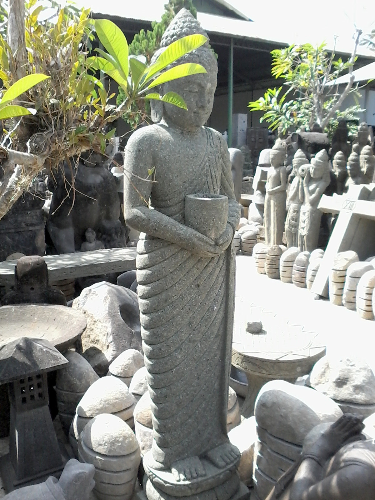 Budas de piedra a medida