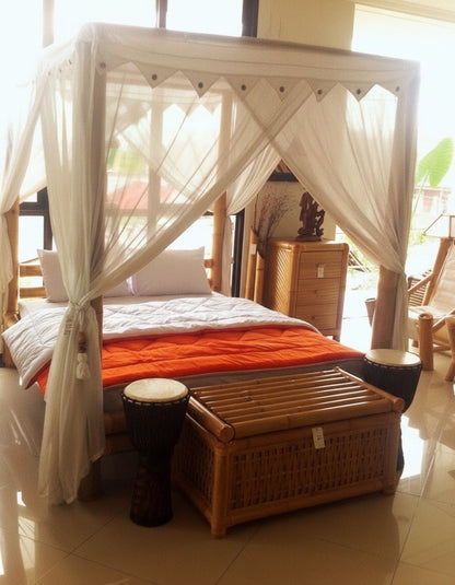Cama colonial asiática a medida  con dosel bambú 48/61