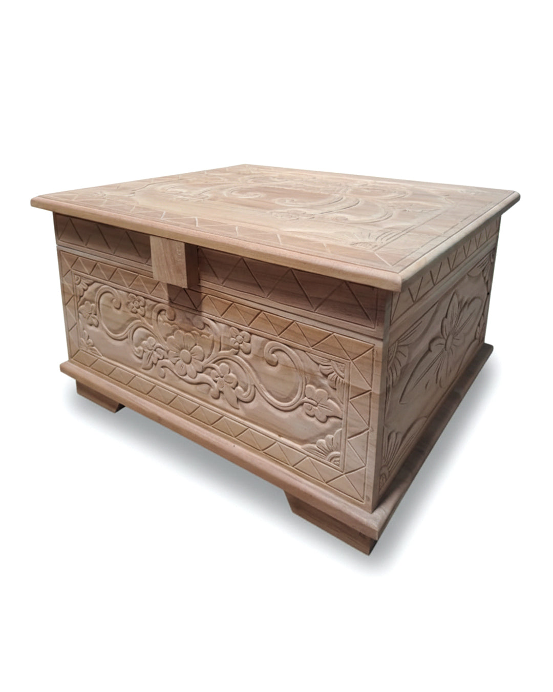 Baúl tallado a medida AM1312