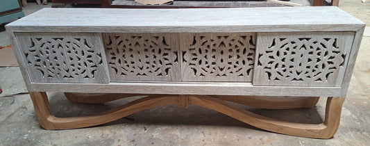 TV a medida tallado AM04102025