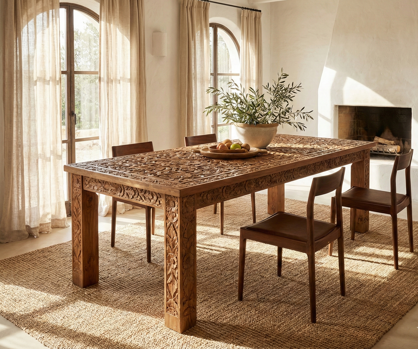 Mesa de comedor colonial tallada en teca AM-13881