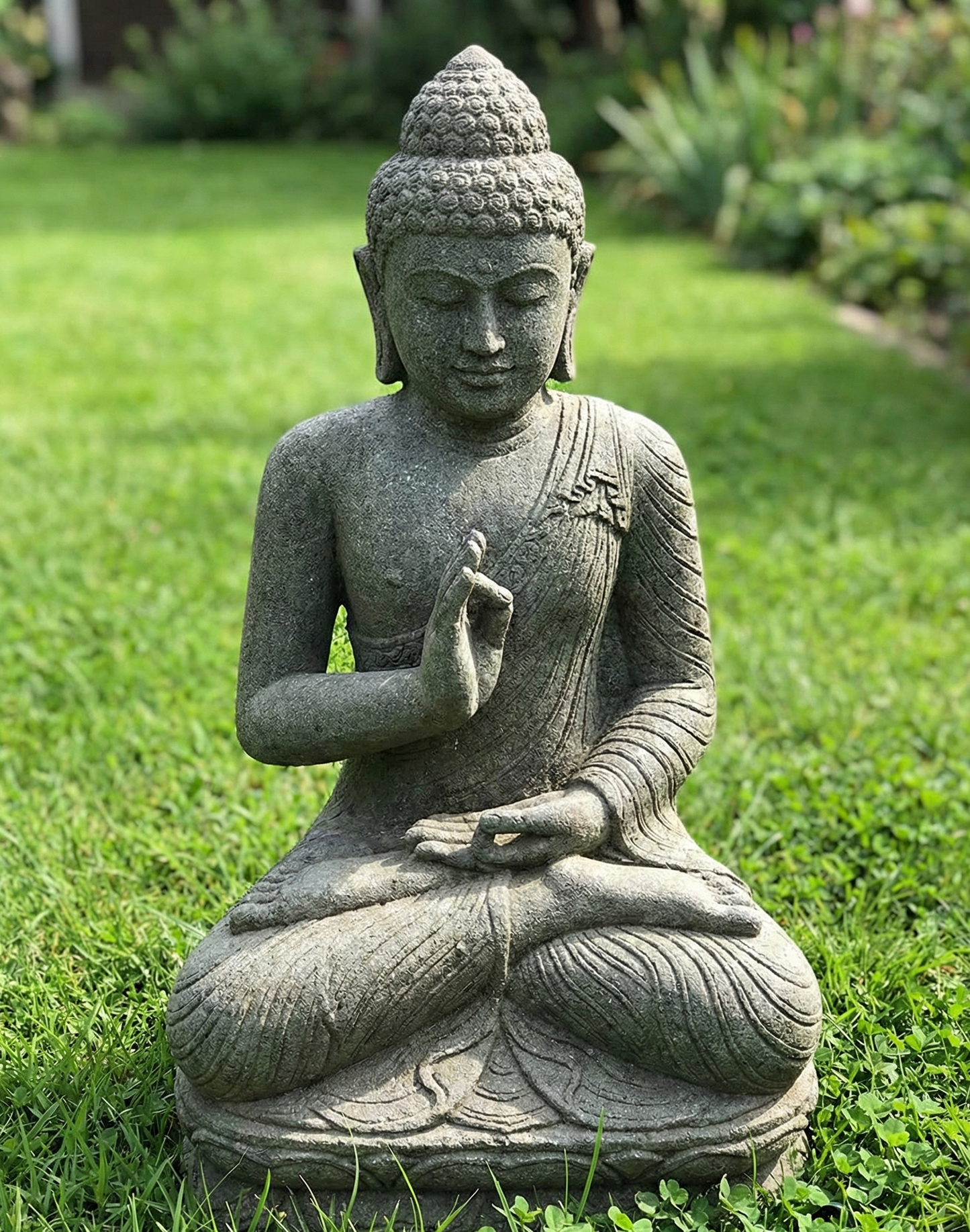 Budas de piedra a medida