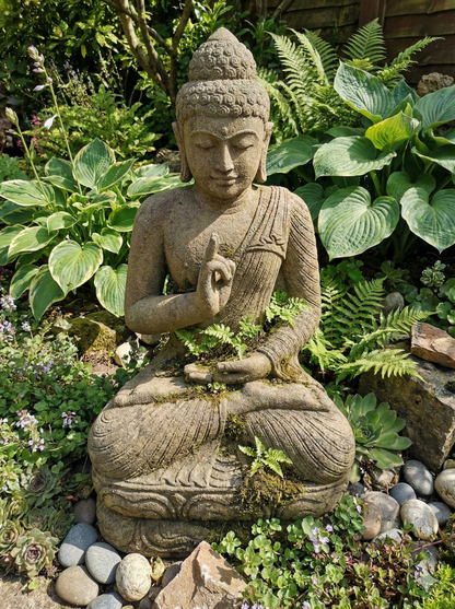 Budas de piedra a medida