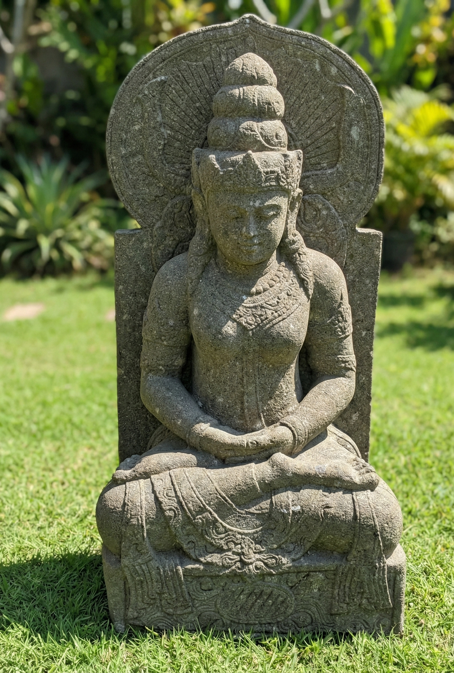 Budas de piedra a medida