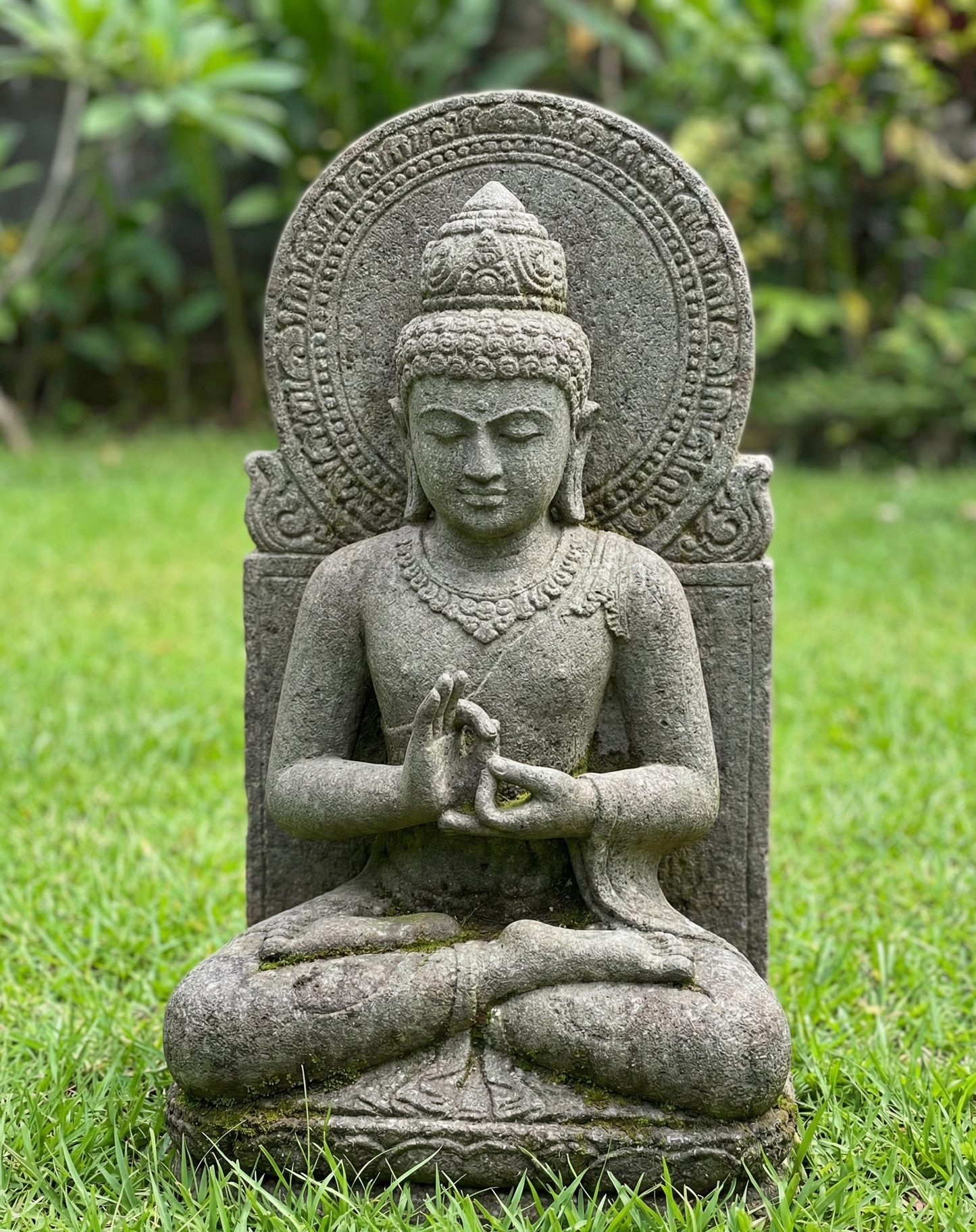 Budas de piedra a medida