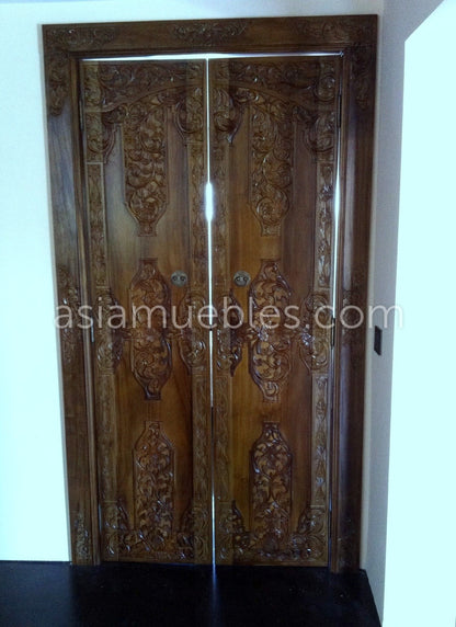 Puertas Balinesas